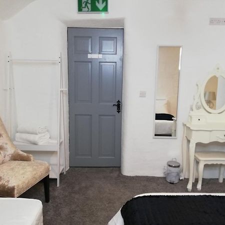 Hotel Ardhill House The Diamond, In The Heart Of Ardara Town , F94 C7X9 Exterior foto